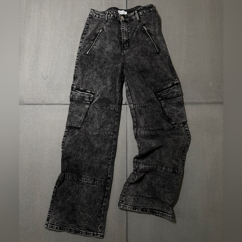 Brand New WINDSOR Black Cargo Jeans